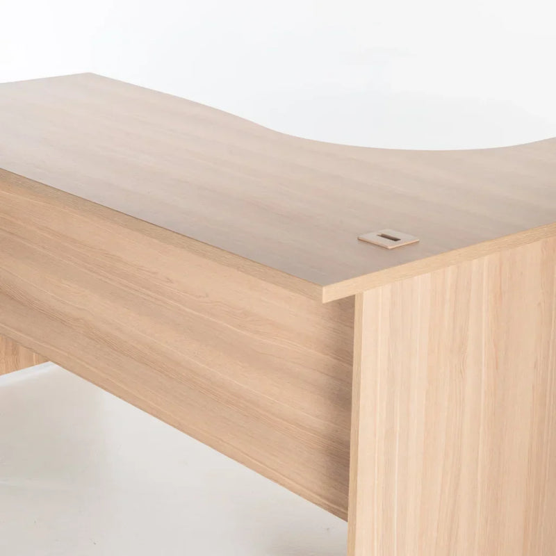 LOGO CORNER DESK